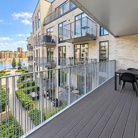 Apartment Luxury Waterfront With 2 Large Balconies *