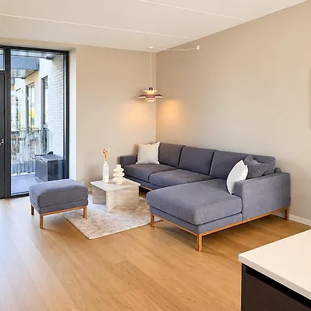 Apartment Luxury Waterfront With 2 Large Balconies